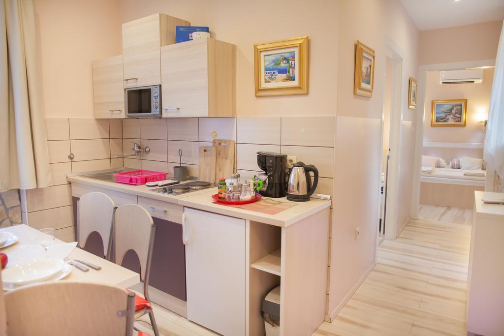 Apartment Barbara - Bojana Шибеник Экстерьер фото