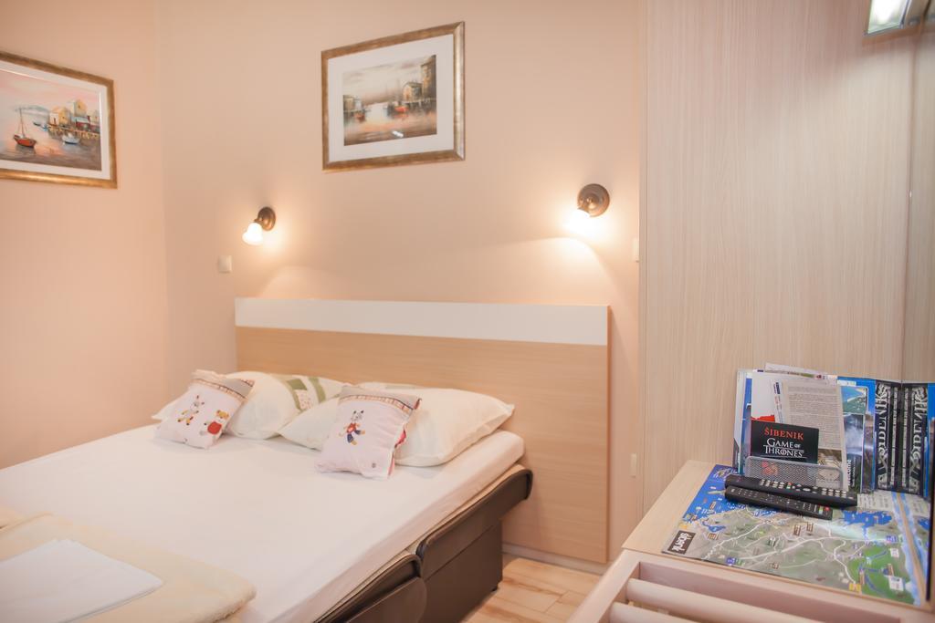 Apartment Barbara - Bojana Шибеник Экстерьер фото